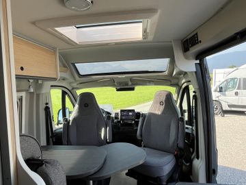 Sunlight Cliff X 640 Digital Dieselheizung LED Safety