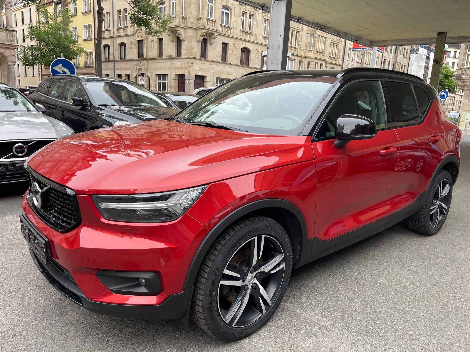 Volvo XC40 D4 AWD R Design Geartronic PANO ACC CAM