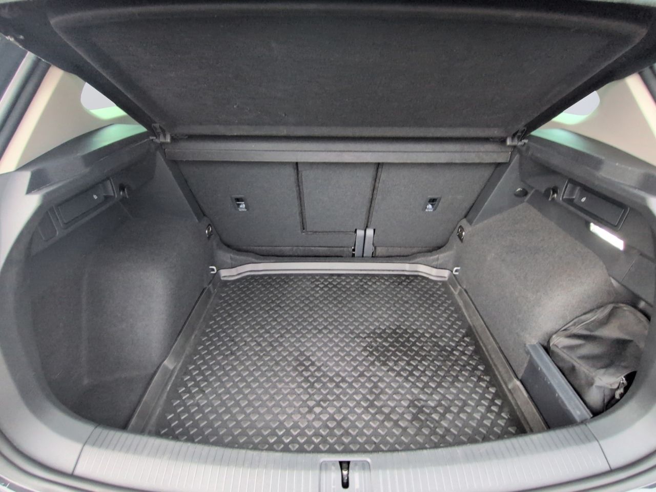 Tiguan 2.0 TSI DSG 4M Life KAMERA+MATRIX+NAVI