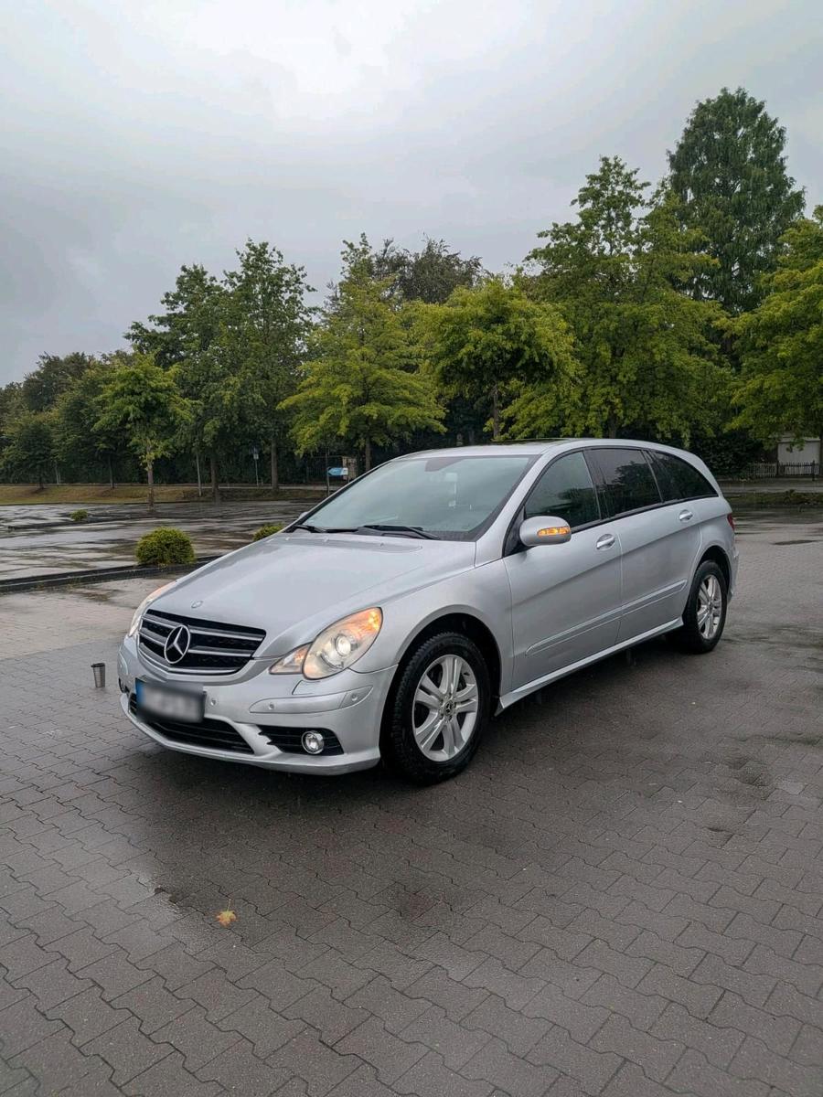 Mercedes-Benz R 320