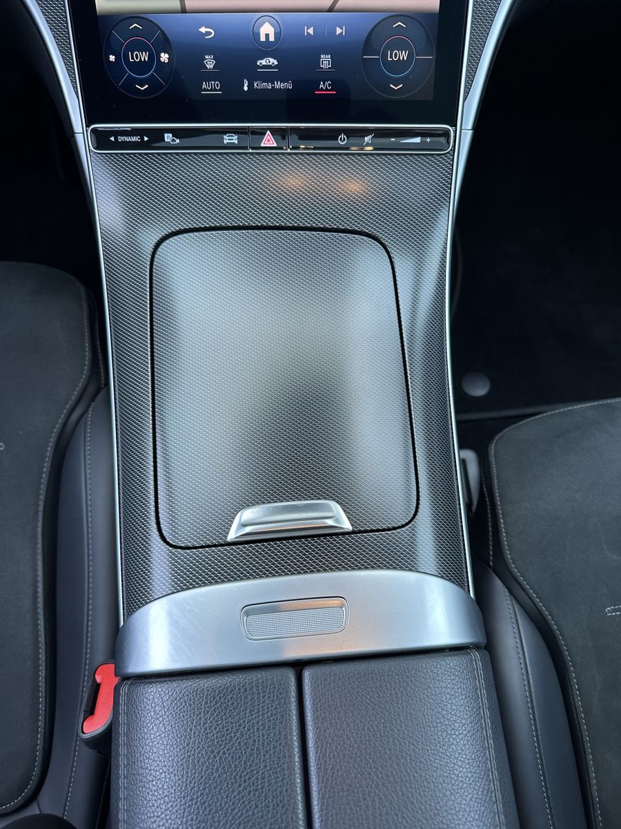 Fahrzeugabbildung Mercedes-Benz C 220d T AMG -Line NAV+LED+ACC+AHK+KAMERA+19ZOLL