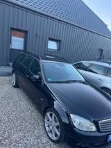 Mercedes-Benz C 200 CGI T BlueEFFICIENCY Autom. - - gebrauchte Mercedes-Benz C 200 aus dem Jahr 2010