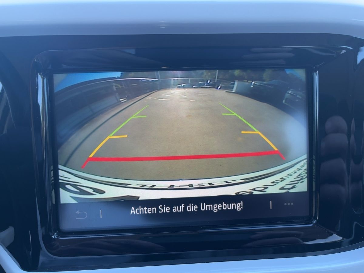 Fahrzeugabbildung Renault Twingo E-TECH 100% el. E-Tech 100% elektrisch - mit KI generiert/bearbeitet
