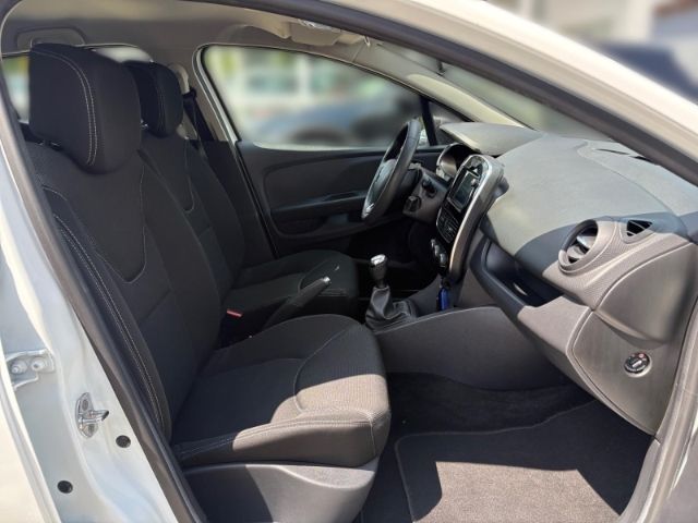 Fahrzeugabbildung Renault Clio IV Life +KLIMA+NAVI+TEMPOMAT+RADIO+BT+UVM