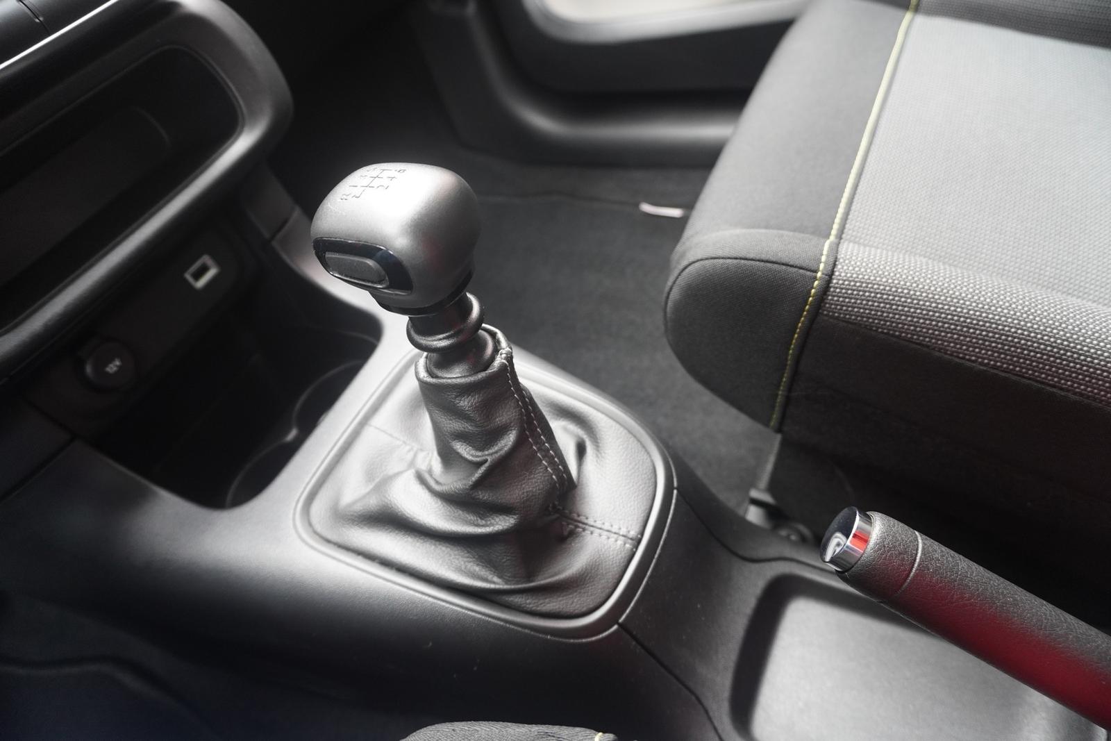Citroën C3 Puretech LED Tempomat Sitzheizung PDC USB