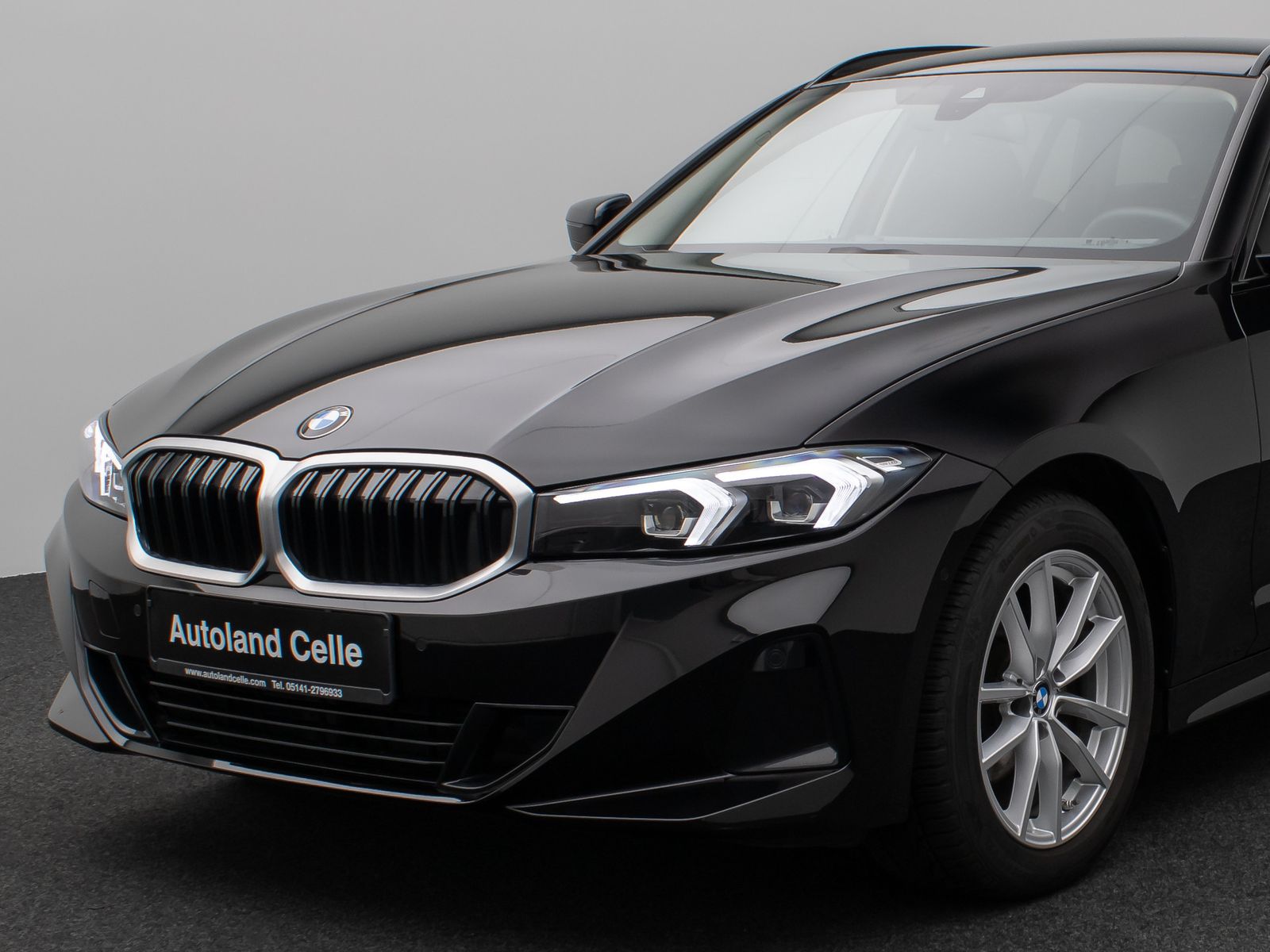Fahrzeugabbildung BMW 318i Kamera DAB HiFi Widscreen DrivAssist Alarm