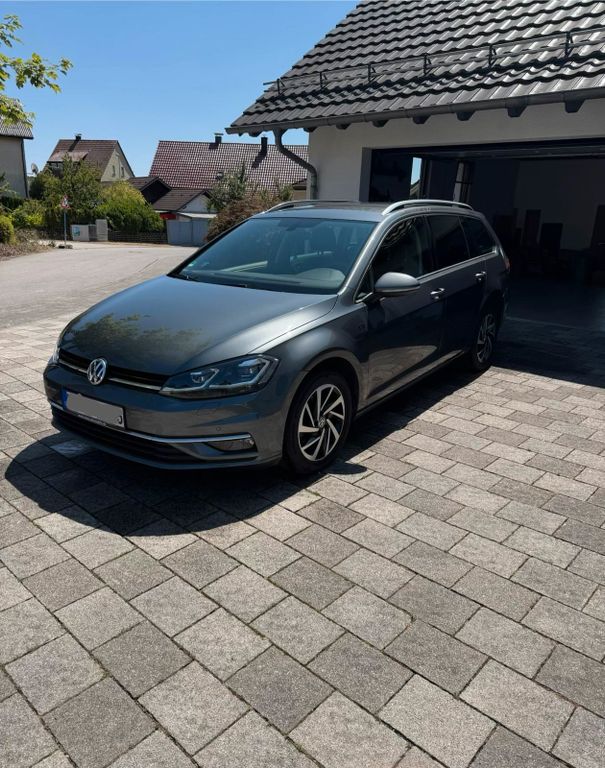 Image of Volkswagen Golf