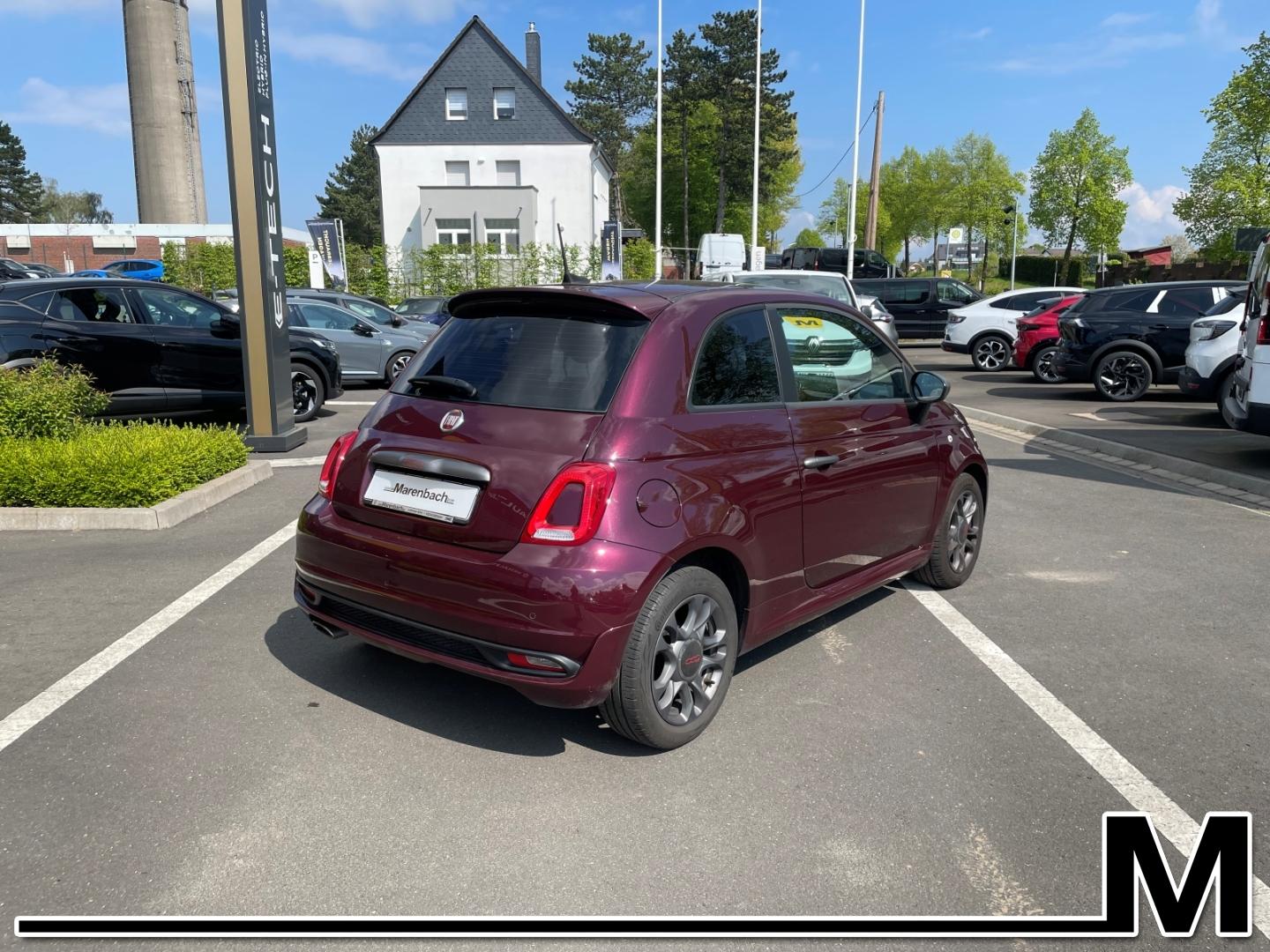 Fiat 500 Automatik Sport + Glasdach + 8-fach bereift