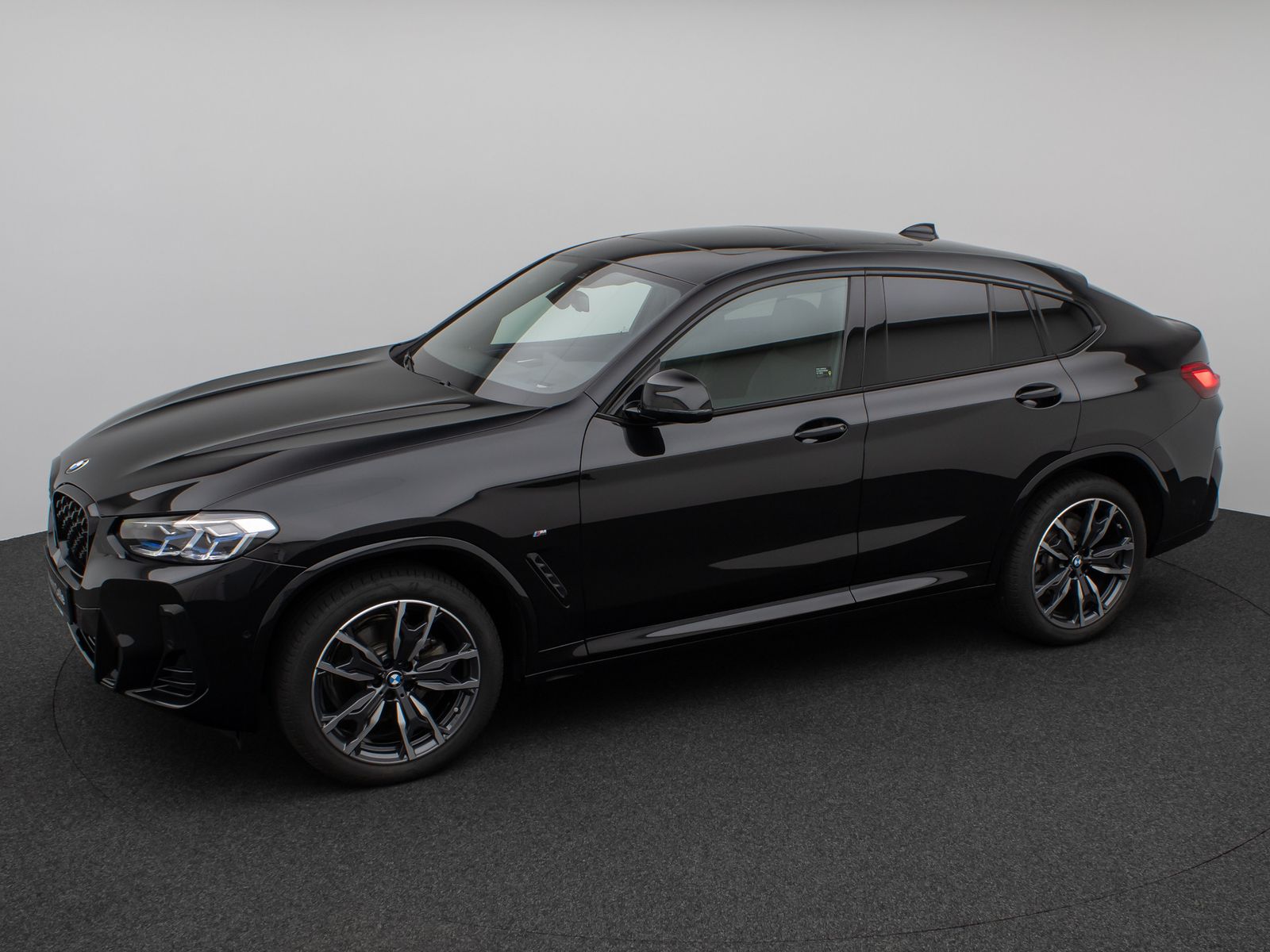 Fahrzeugabbildung BMW X4 xD20i M Sport Panorama Kamera Laser HUD HiFi