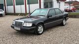 Mercedes-Benz Mercedes w124 1993g - Mercedes-Benz 200 aus 1993