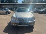 Mercedes-Benz C 180 KOMPRESSOR,105KW,Automatik,AHK,TÜV12/2026 - Mercedes-Benz C 180 aus 2005: Kompressor