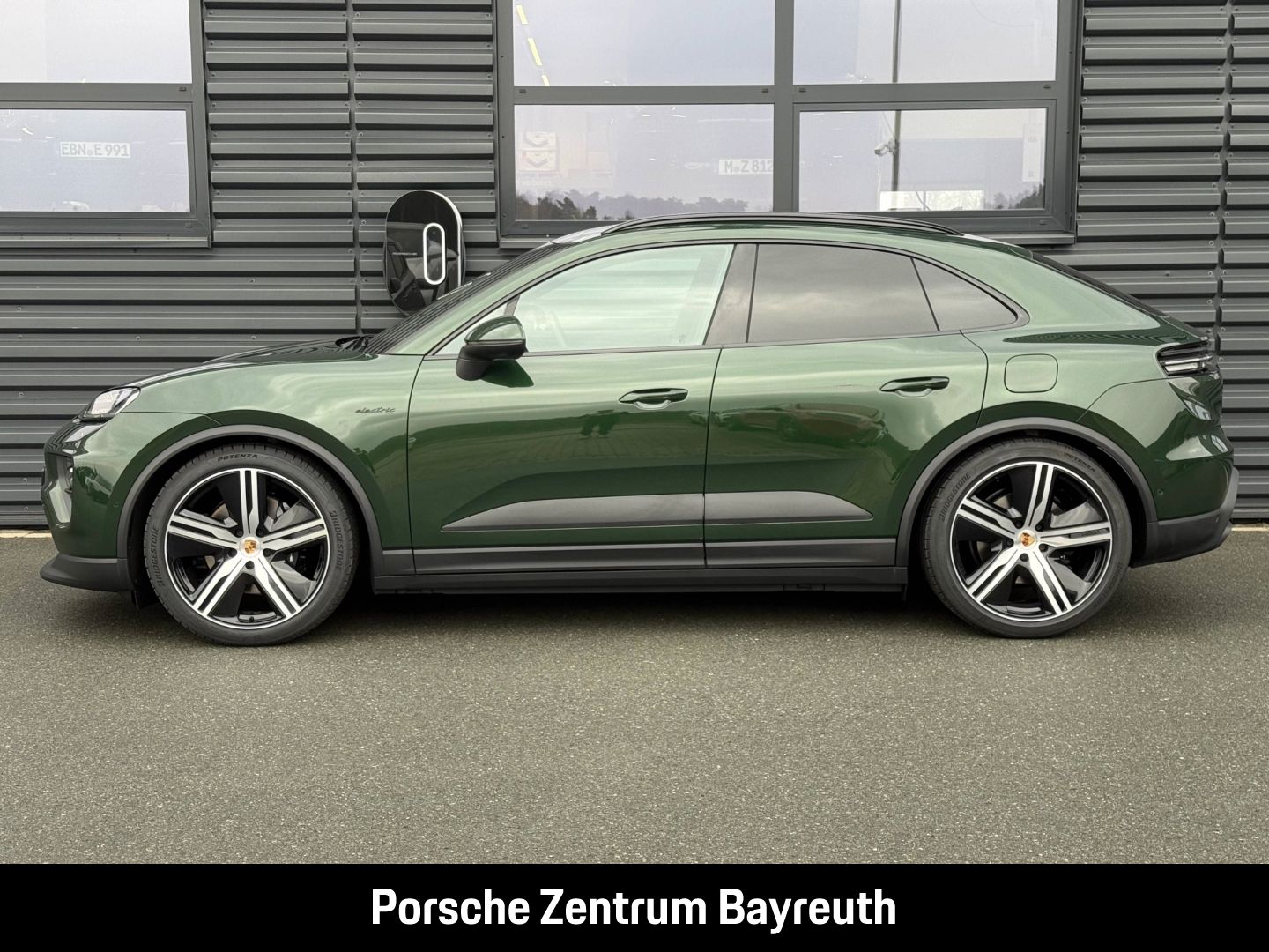 Porsche Macan - Bild 2
