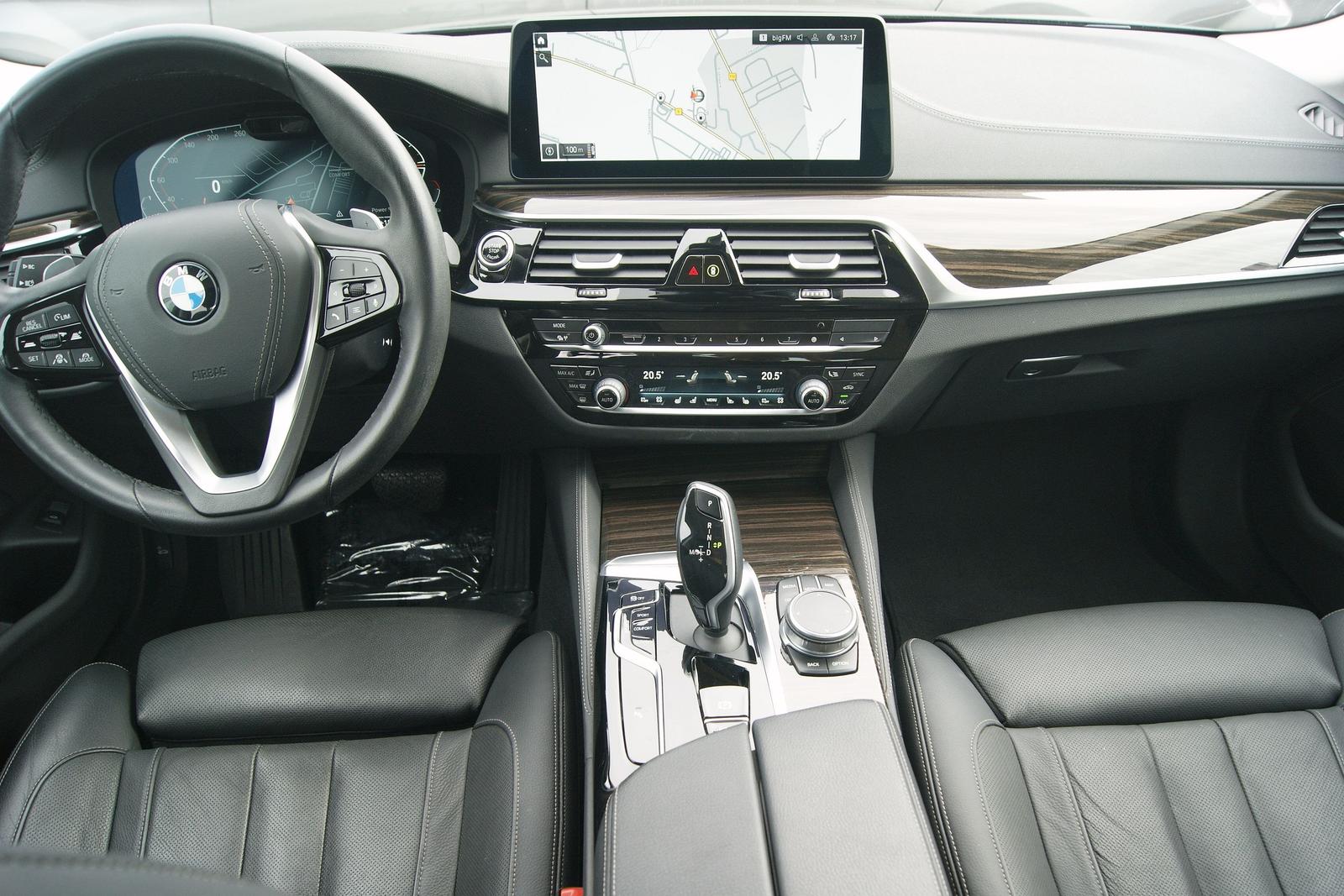 BMW 530d AUT*LUXURY-LINE*LASER*HUD*GSD*ACC*HIFI*