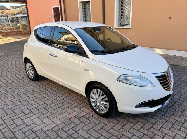 Lancia Ypsilon 1.2 Benzina Ok Neopatentati