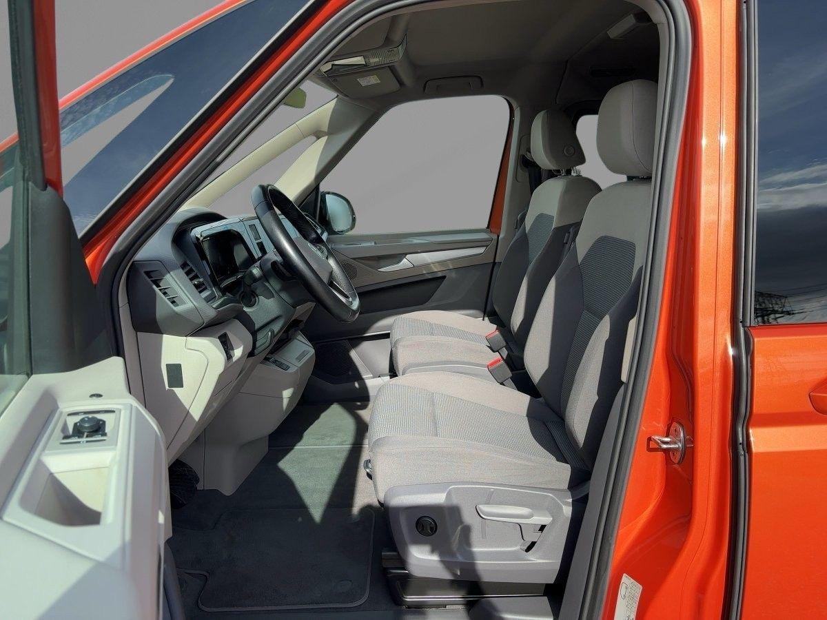 Volkswagen T7 Multivan 2.0 TDI DSG Kamera LED AHZV Navi