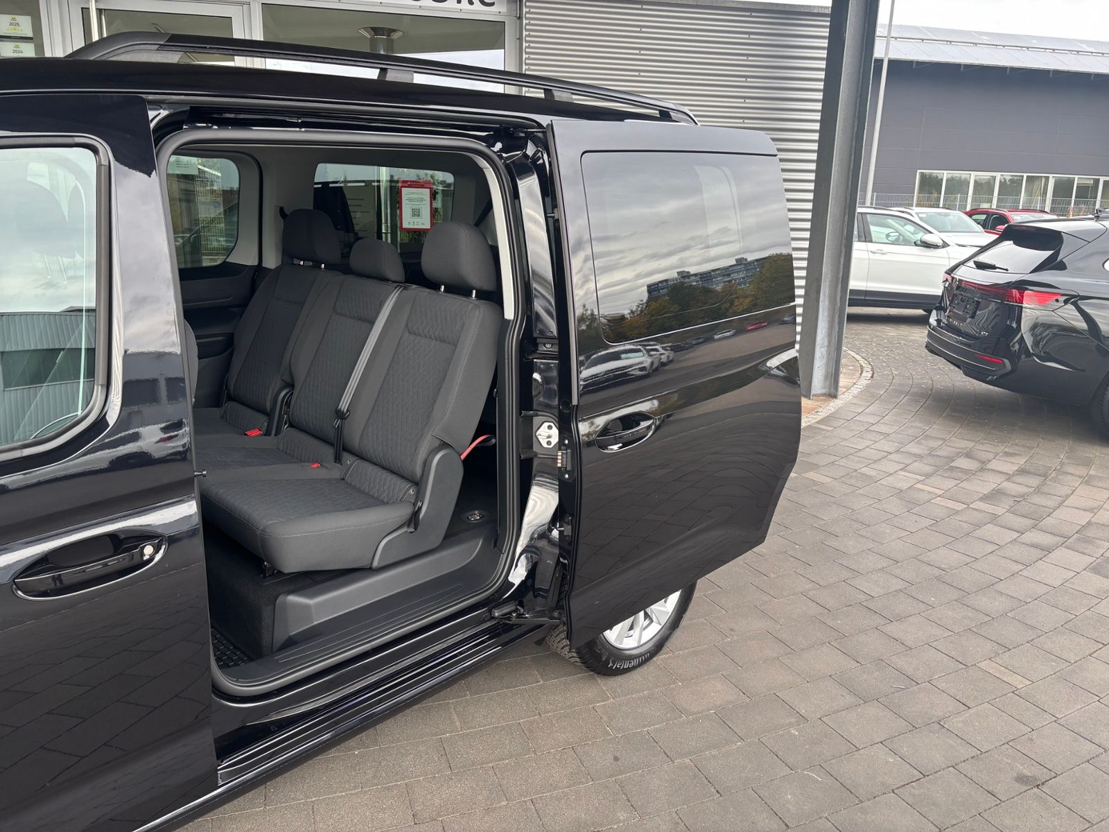 Volkswagen Caddy Maxi - Bild 16