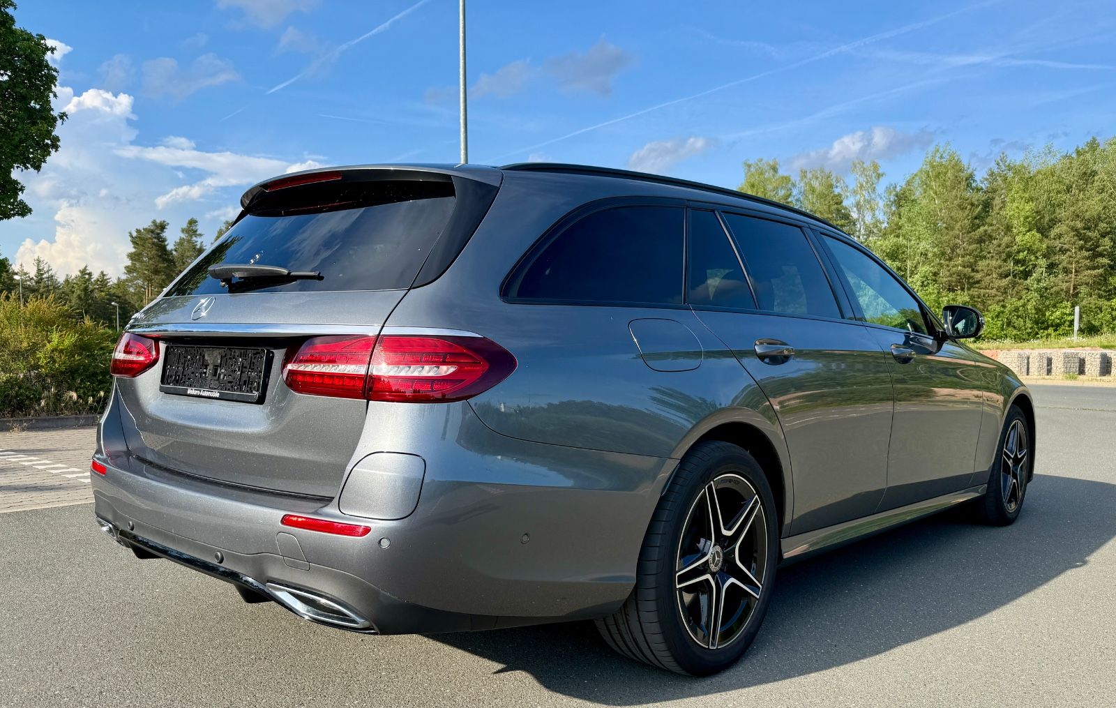 Mercedes-Benz E 300 de T-Modell AMG Line AHK Standheizung imagem 3
