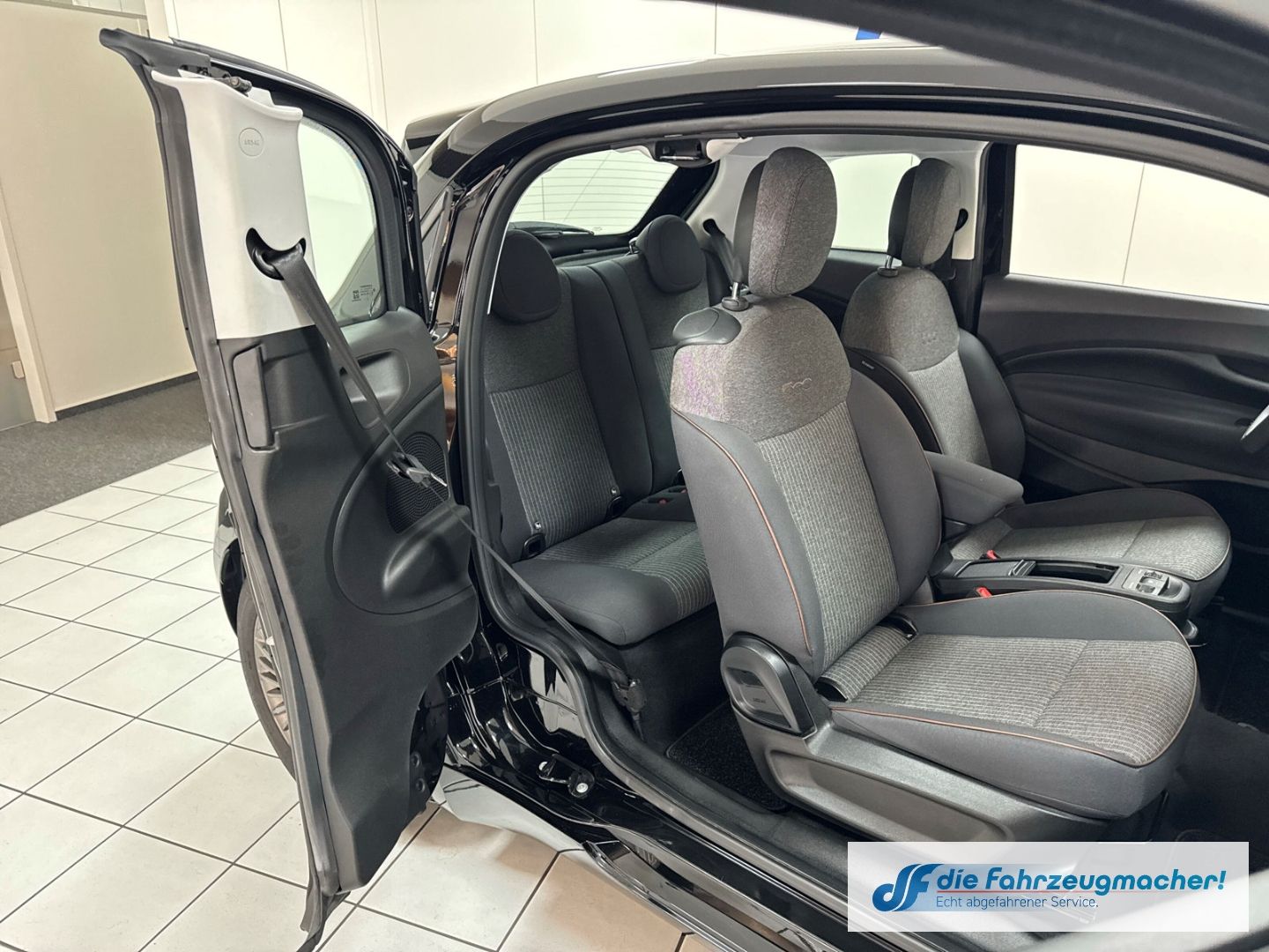 Fahrzeugabbildung Fiat 500 e 3+1 Icon Navi Digitales Cockpit Memory Sit