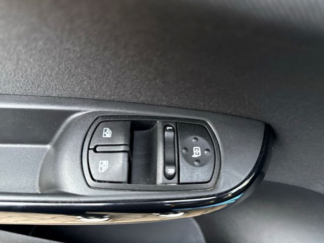 Corsa Color Edition INTELLILINK  PDC VO/HI OPC-L