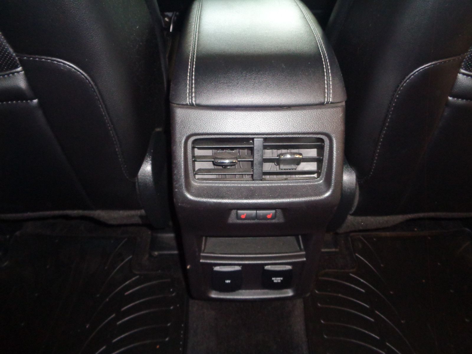 Fahrzeugabbildung Ford Edge Titanium 4x4 / LED/NAVI/KAMERA-Split View