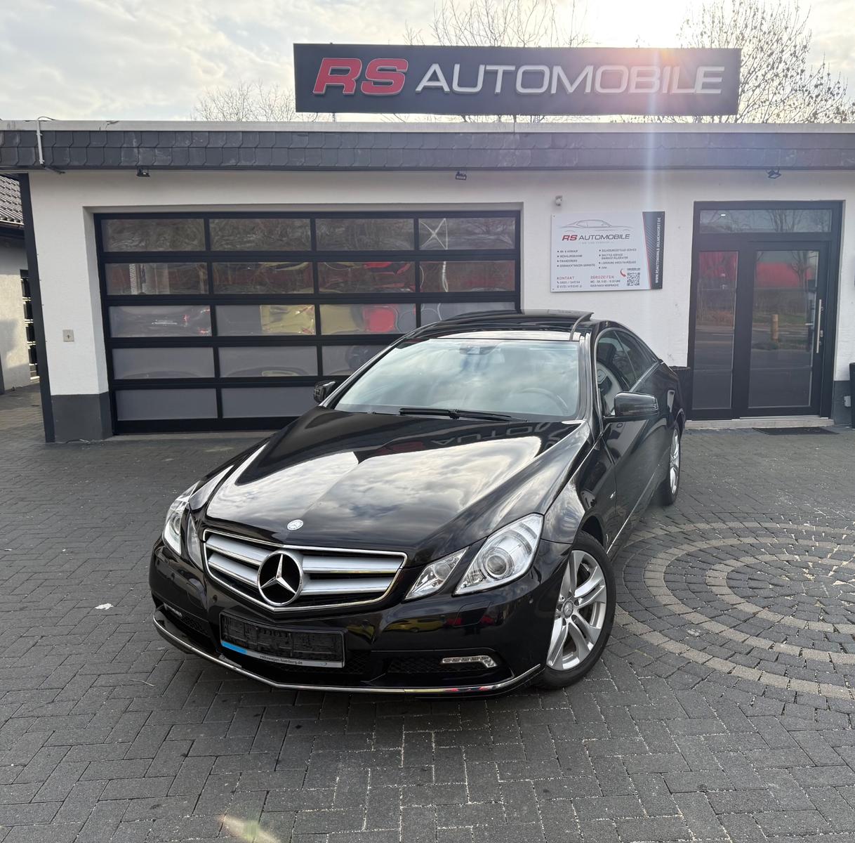 Mercedes-Benz E 350 E Coupe CGI BlueEfficiency