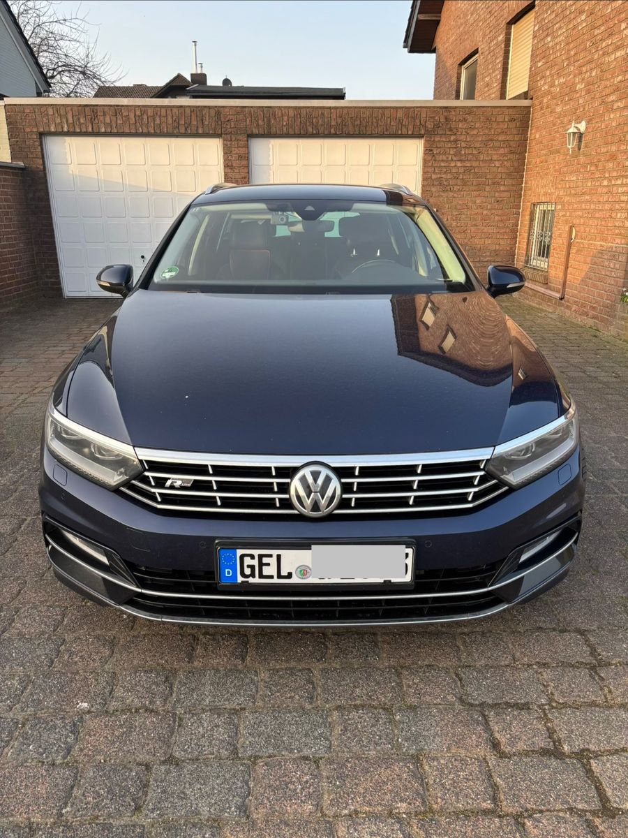 VW Passat 2.0 TDI R-LINE 140kW Highline Varian...