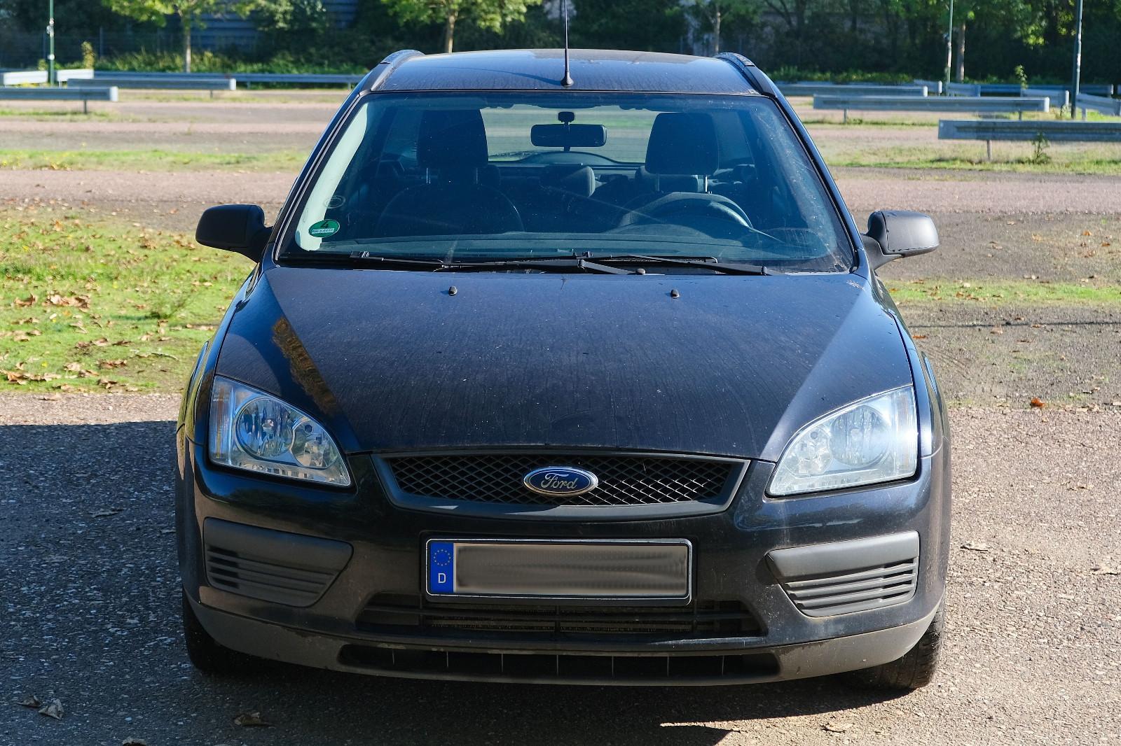 Ford Focus 2005 — салон