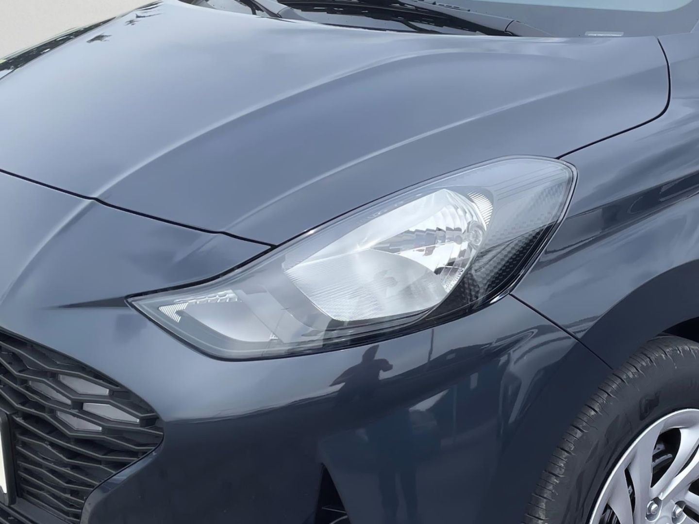 Fahrzeugabbildung Hyundai i10 1.0 Select Navigation Rückfahrkamera Klima