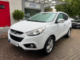 Hyundai ix35 Premium 2,0 D Autom.4X4 Allrad*Leder*Klima* - Hyundai ix35 Premium mit Benzin-Antrieb