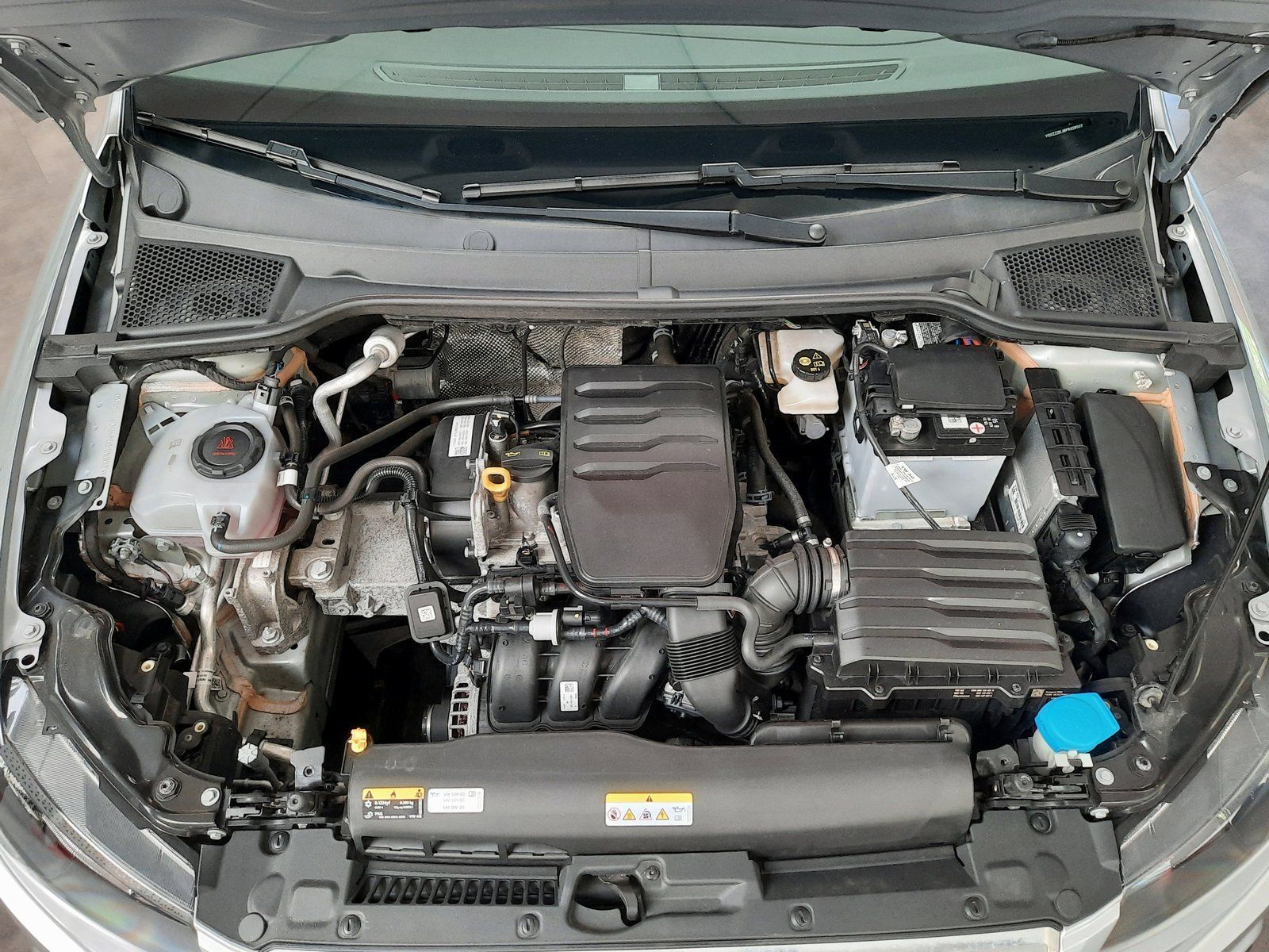 Fahrzeugabbildung SEAT Ibiza FR *LED*Einaprkh*Sitzhzg*App-Conn*Klima*