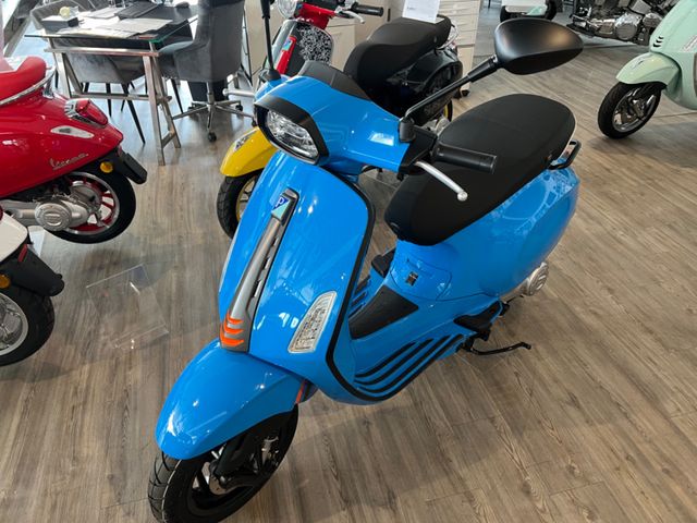 Vespa SPRINT 50 Sport Blau  Neu Sofort Lieferbar