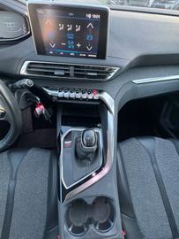 Peugeot 3008 Allure - Bild 9