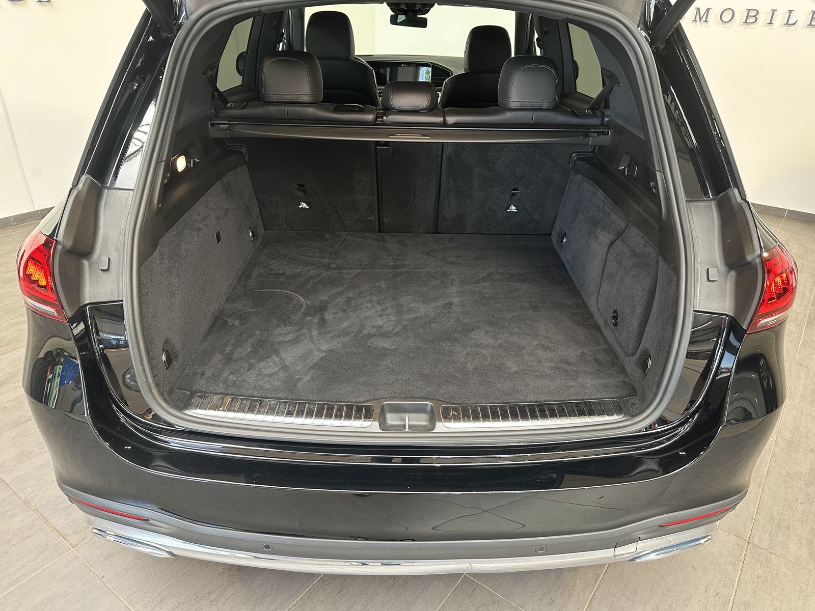 Fahrzeugabbildung Mercedes-Benz GLE 350de 4Matic AMG-Line NAV+LED+AHK+HEAD-UP+DD
