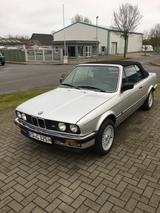 BMW 325i Cabrio Automatik VFL, Originalzustand  - BMW 325 in Lübeck