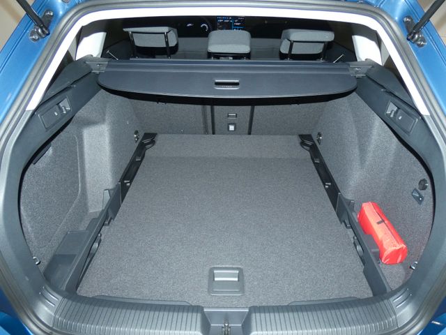 Golf Variant 1.5 TSI LIFE MATRIX-LED AHK HUD KAM