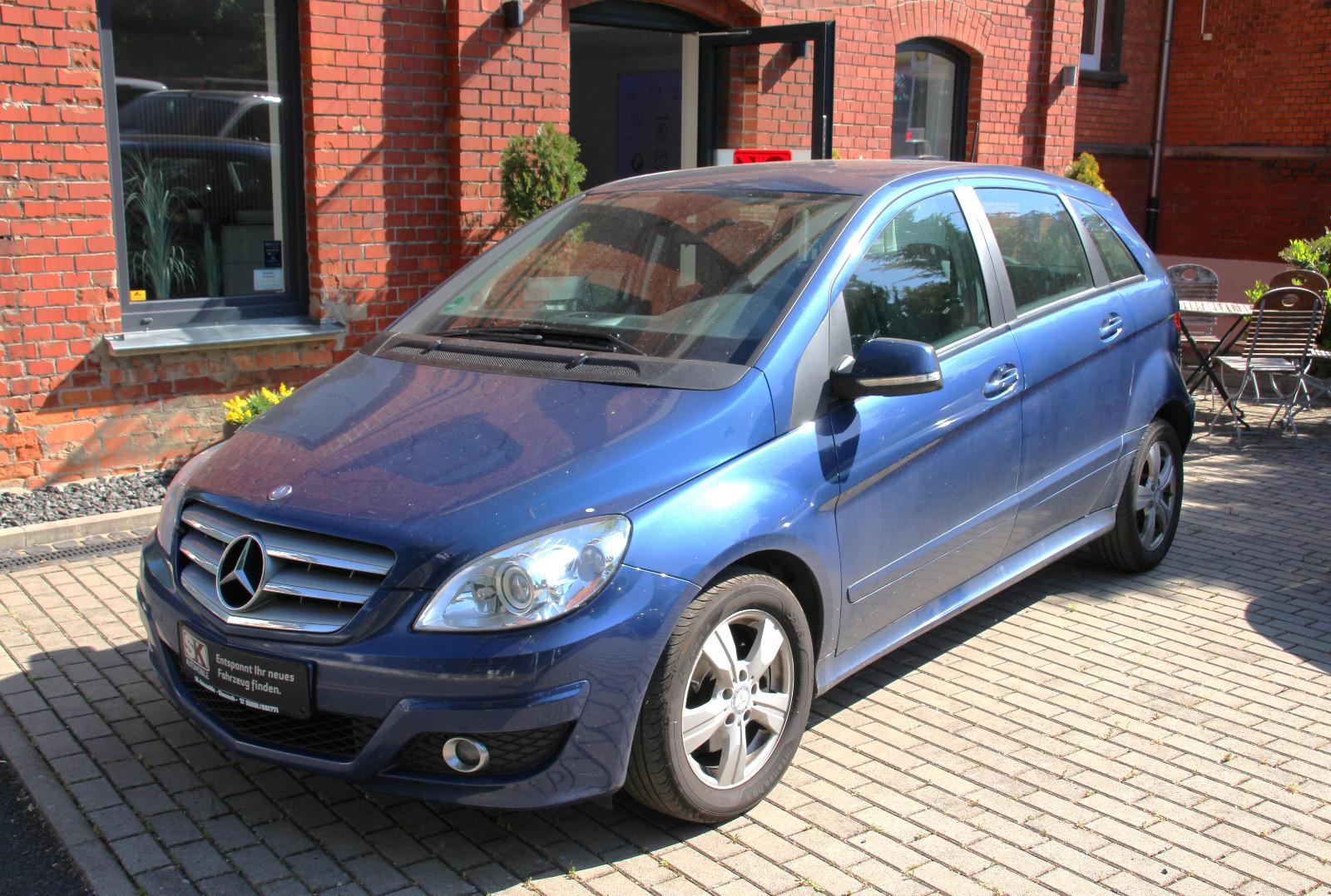 Mercedes-Benz B 200 Navi&Bluetooth&Tempom.