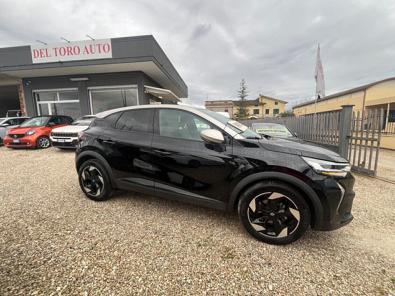 Other Renault Captur TCe 90 CV Techno imagem 2