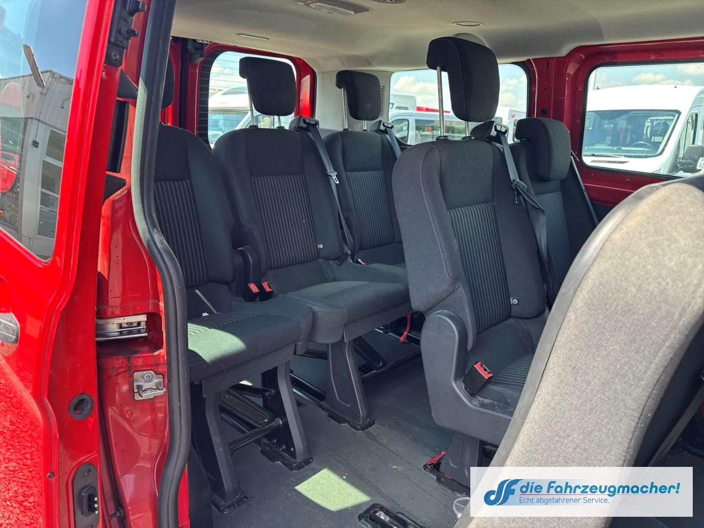 Fahrzeugabbildung Ford Transit Custom 310 L1 Trend Temp Tel.-Vorb. *303