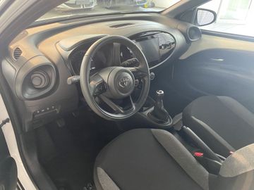 Toyota Aygo X Business Edition