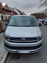 Volkswagen T6 Multivan, 1A Zustand, 7-Sitzer - gebrauchte VW T6 Multivan aus dem Jahr 2017