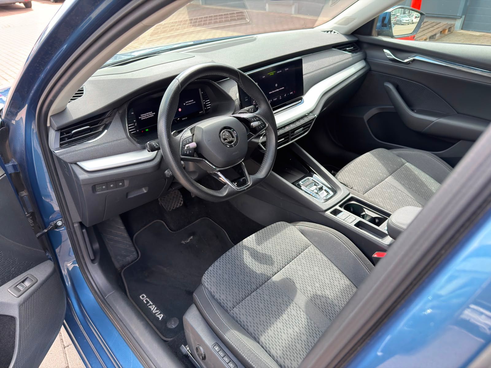 Fahrzeugabbildung SKODA Octavia Lim. Style
