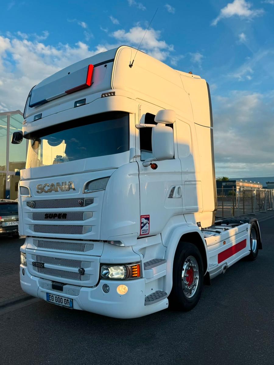 Scania R580 V8