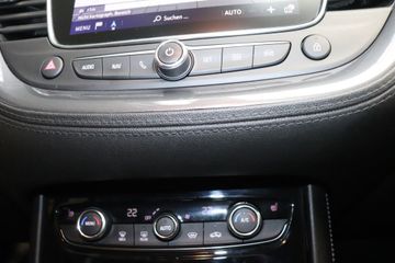 Fotografie des Opel Grandland (X) Grandland X 1.5 D Start/Stop 120 Jahre