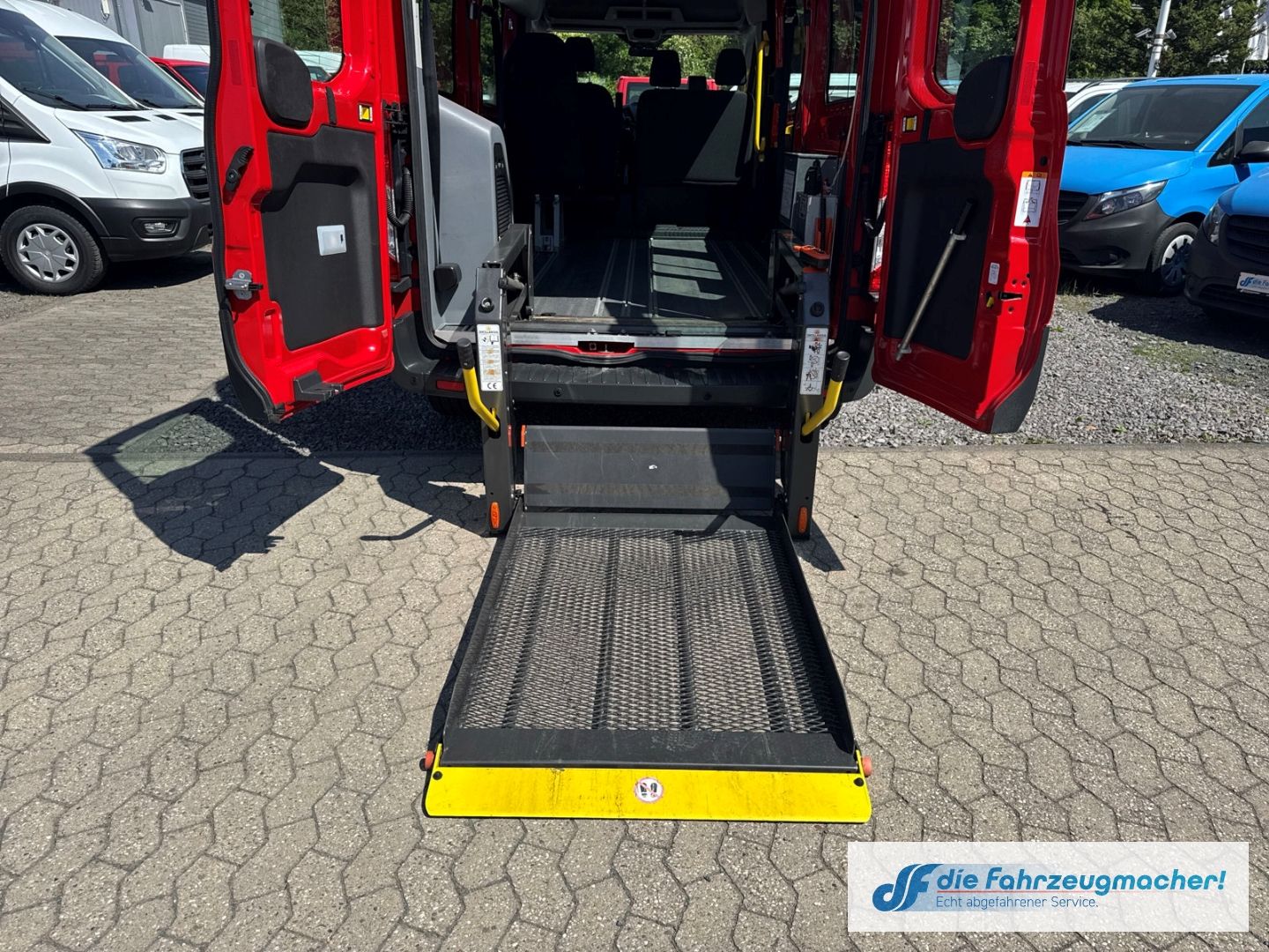 Fahrzeugabbildung Ford Transit Kombi 350 L3 Trend 2.0 TDCi DPF *4064 EX