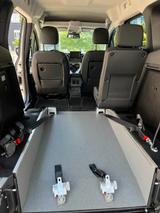 Mercedes-Benz T 180 Progressive Rollstuhlrampe NAVI BLIS LED - Mercedes-Benz T-Klasse in Stuttgart