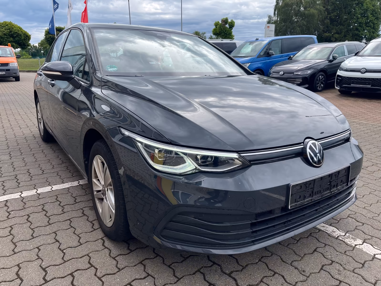 Volkswagen Golf VIII Lim. Life LED plus, ACC, IQ Drive