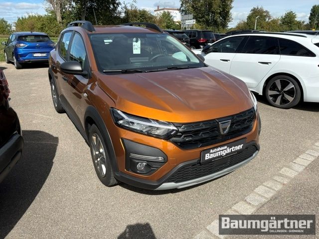 Fahrzeugabbildung Dacia Sandero Stepway Essential TCe 90 Tempom./LED/GJR