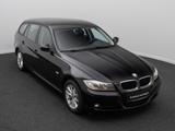 BMW 318d GeschwindigReg PDC KlimaAut Freischprech - BMW 318 in Oldenburg