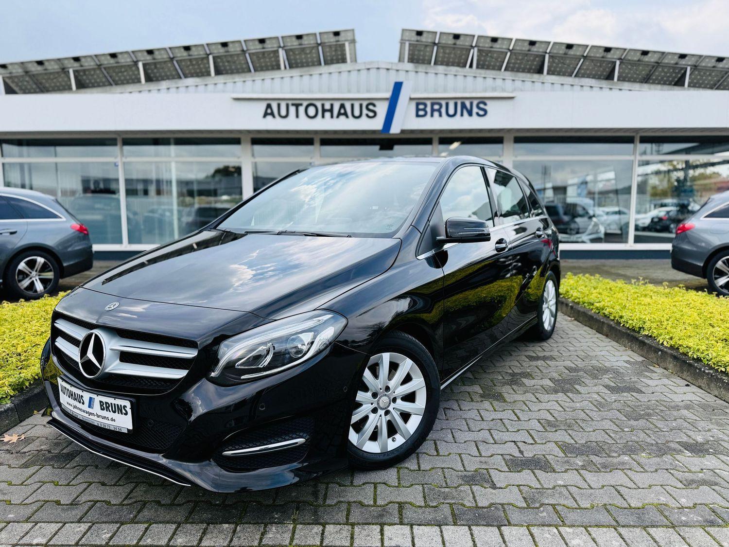 Mercedes-Benz B 180 STYLE, Automatik, LED, R-Kamera, PTS, SHZ,