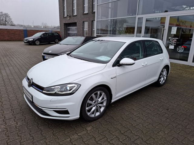 Volkswagen Golf Highline 1.5 TSI  96 kW (131 PS) 6-Gang